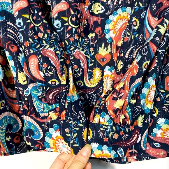 Loft Paisley Shimmer Mystical Creatures Print Top - Multicolor size LP - Picture 7 of 12